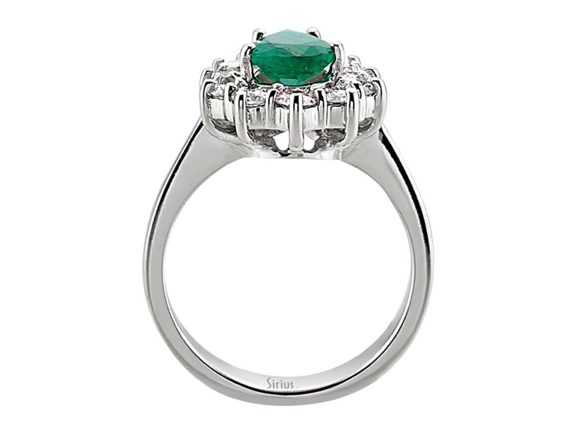 Diamond and drop emerald ring in 14 K white gold
