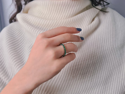 1.56 carat emerald all-around alliance in 585 14 carat white gold
