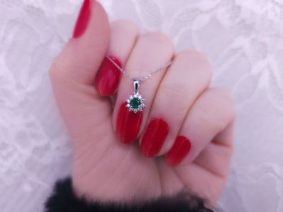 Diamond and emerald necklace