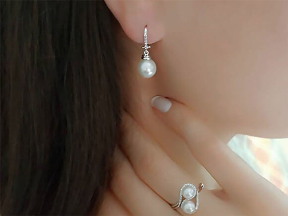 Diamant und Natur Perle Ohrringe in 585er 14 Karat Weißgold