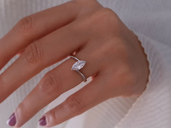 0,70 Carat Marquise Diamant Solitär Ring